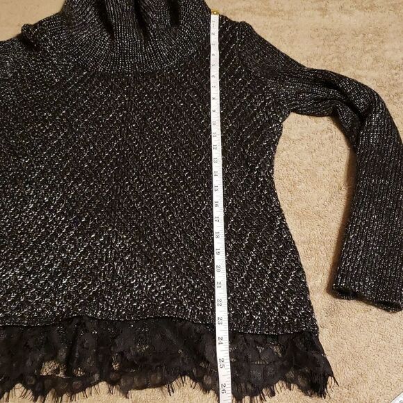 White House Black Market medium sweater - Picture 7 of 9